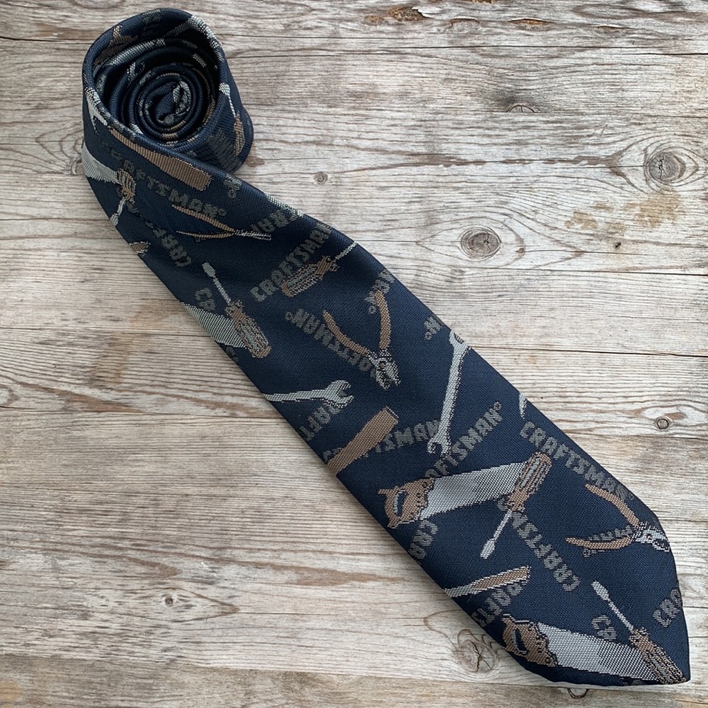 Craftsman tie by Ralph Marlin. Tool time. Novelty tie Perfect for father’s day